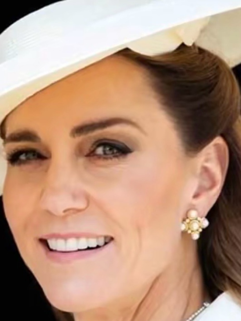 FAUX pearl,mother-of-pearl,crystal,clip earrings,See Princess of Wales photo